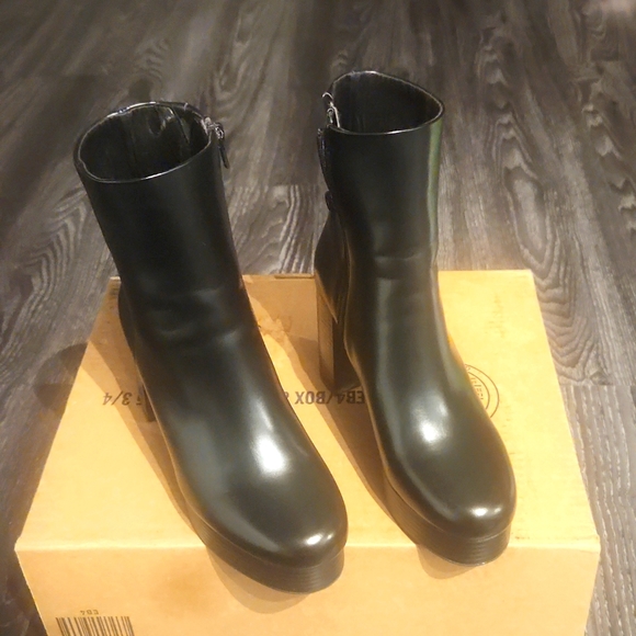 H&M Black Leather Platform Boots Size 7 - Picture 2 of 6
